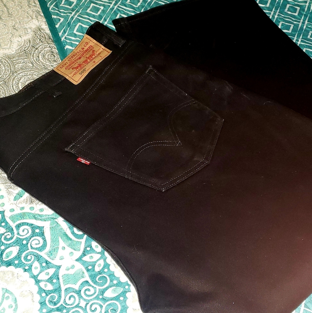 Mens black Levi jeans